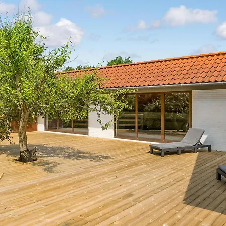Gorgeous In With Wifi Holiday home